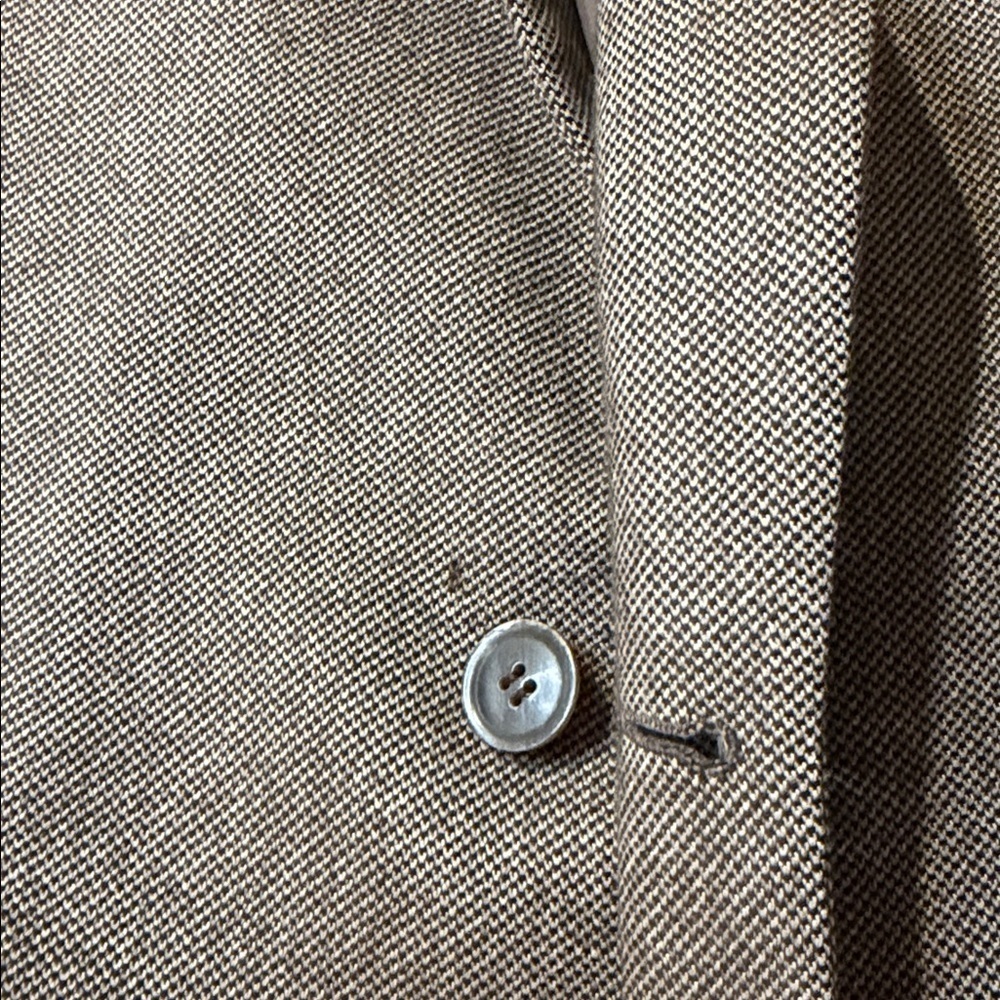 Armani Collezioni Silk Cashmere Blazer. 46L - Picture 6 of 16